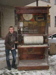 доставка музыкального шкафа